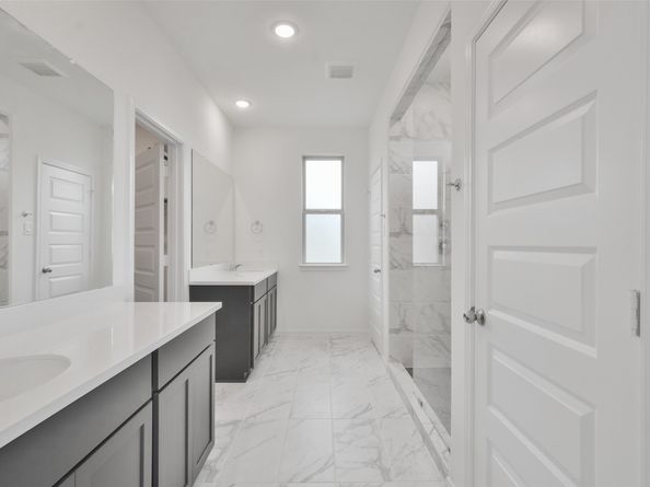 21445 Kings Guild Lane, Kingwood TX 77339