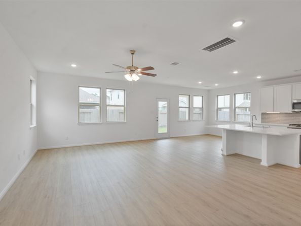 21445 Kings Guild Lane, Kingwood TX 77339