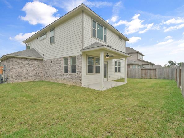 21445 Kings Guild Lane, Kingwood TX 77339