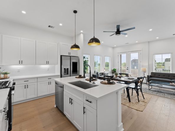 3009 Jensen Springs Lane, Houston TX 77026