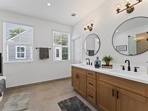 412 Neyland Street E, Houston TX 77022