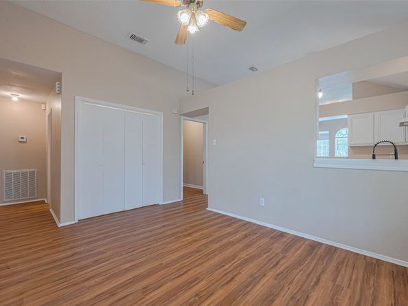 15827 Beechnut Street, Houston TX 77083