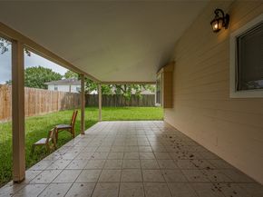 15827 Beechnut Street, Houston TX 77083