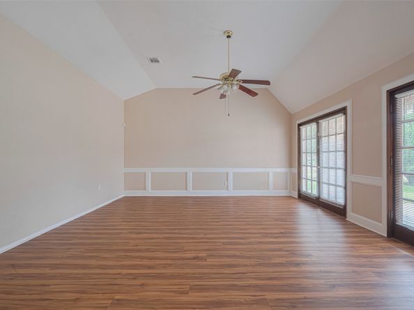 15827 Beechnut Street, Houston TX 77083