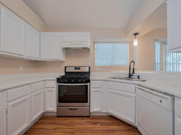 15827 Beechnut Street, Houston TX 77083