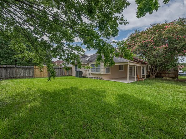 15827 Beechnut Street, Houston TX 77083