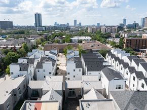 2614 Chenevert Street, Houston TX 77004