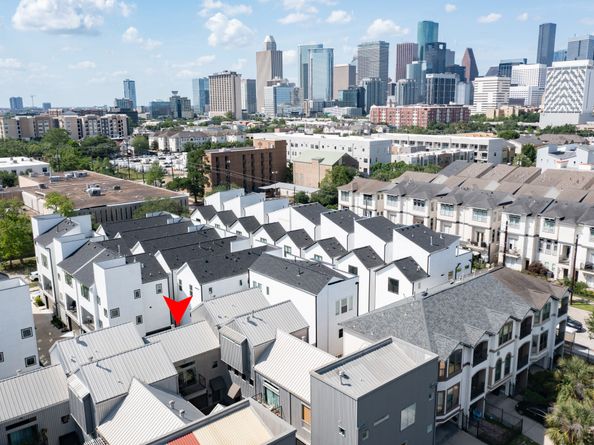 2614 Chenevert Street, Houston TX 77004