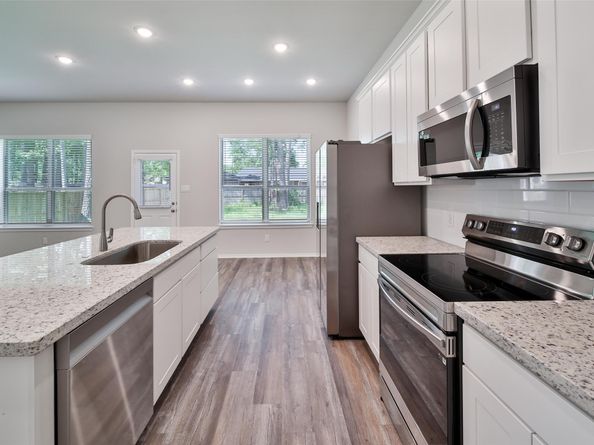 1410 Glenoaks Drive, Conroe TX 77385