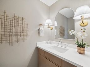 6155 Ella Lee Lane, Houston TX 77057