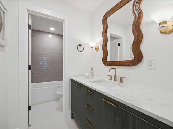 6155 Ella Lee Lane, Houston TX 77057