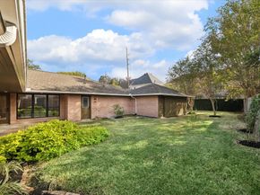 6155 Ella Lee Lane, Houston TX 77057
