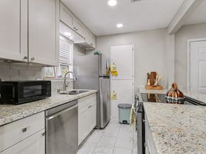 421 Emerson Street 6, Houston TX 77006