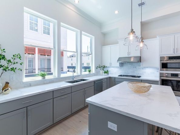 802 Cage Street, Houston TX 77020