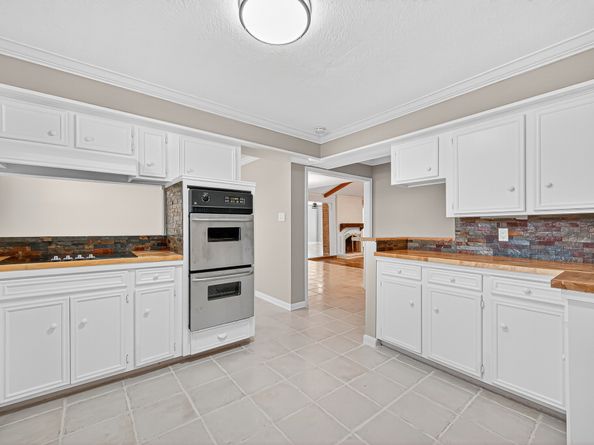 13903 Chevy Chase Drive, Houston TX 77077