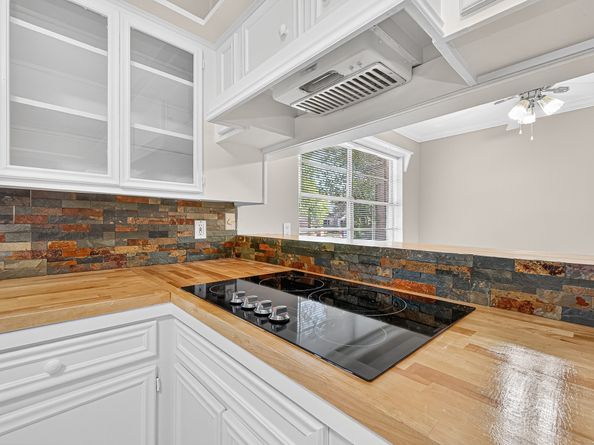 13903 Chevy Chase Drive, Houston TX 77077