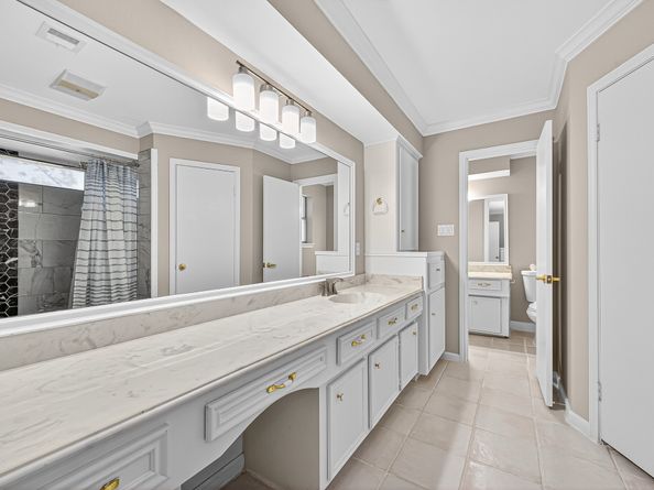 13903 Chevy Chase Drive, Houston TX 77077