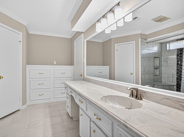 13903 Chevy Chase Drive, Houston TX 77077