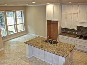 23 Jonquil Place, Tomball TX 77375