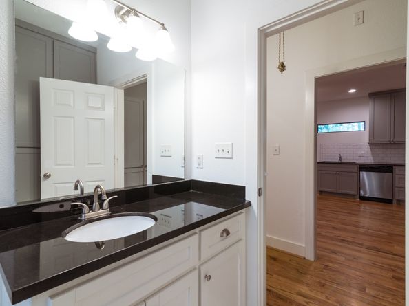 4734 Bell Street, Houston TX 77023