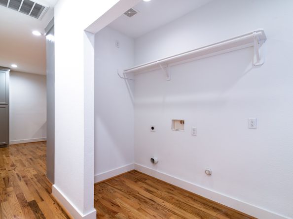 4734 Bell Street, Houston TX 77023