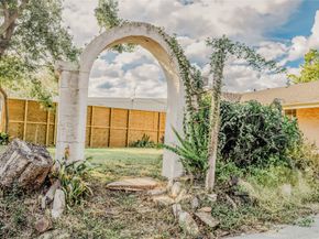 1106/1110 Stude Street, Houston TX 77007
