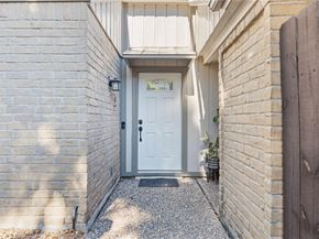 10218 Burgoyne Road, Houston TX 77042