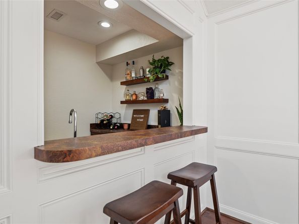 10218 Burgoyne Road, Houston TX 77042