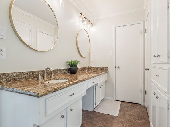 10218 Burgoyne Road, Houston TX 77042