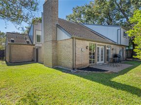 10218 Burgoyne Road, Houston TX 77042