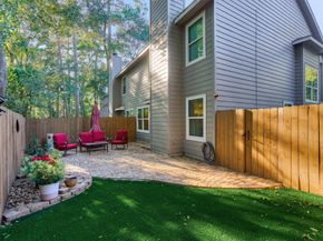 30 Musgrove Place, The Woodlands TX 77382