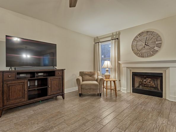 30 Musgrove Place, The Woodlands TX 77382