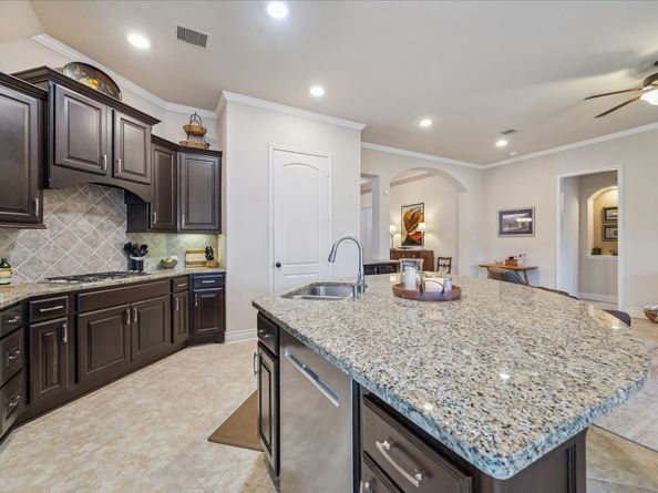 18415 Hounds Lake Drive, New Caney TX 77357