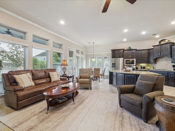 18415 Hounds Lake Drive, New Caney TX 77357