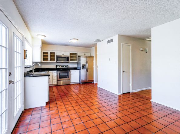 11677 Village Place Drive, Houston TX 77077