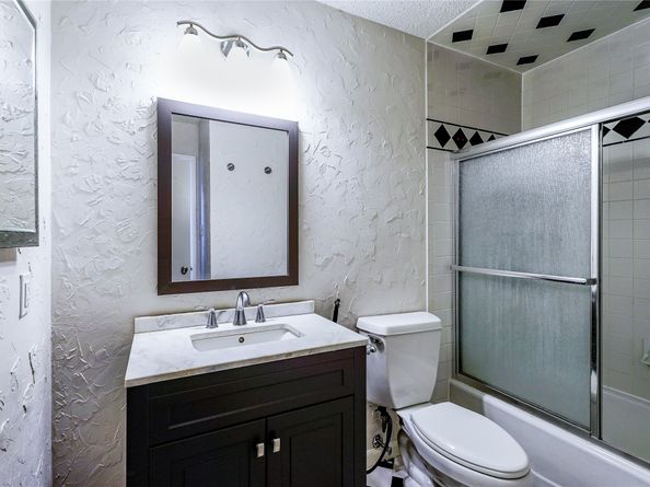 11677 Village Place Drive, Houston TX 77077