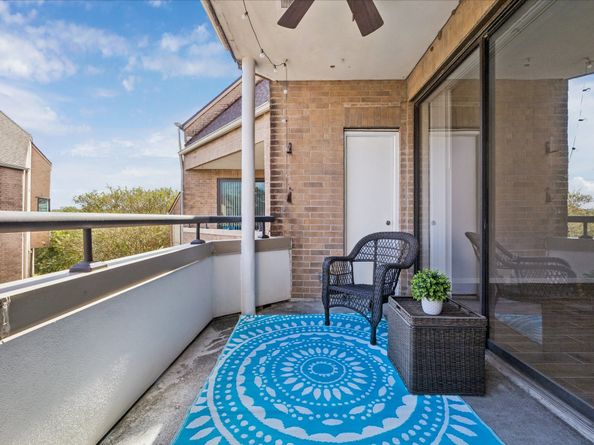 5210 Weslayan Street 303, Houston TX 77005