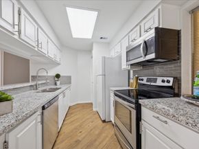 5210 Weslayan Street 303, Houston TX 77005