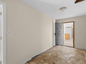 600 E Whitney Street, Houston TX 77022