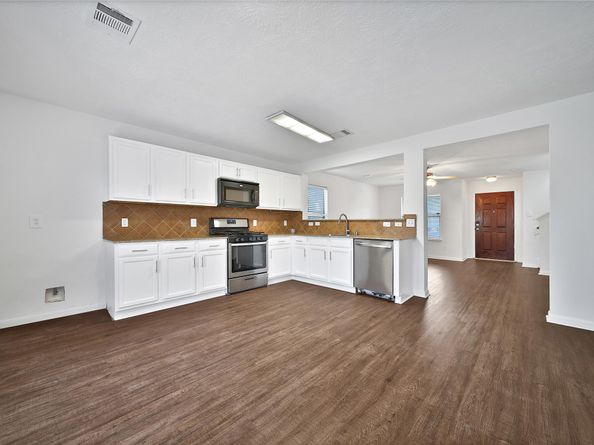 435 Silky Leaf Drive, Houston TX 77073