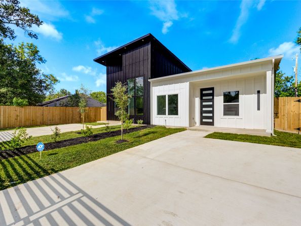 6710 Kassarine Pass, Houston TX 77033