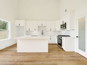 6710 Kassarine Pass, Houston TX 77033