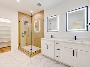 6710 Kassarine Pass, Houston TX 77033