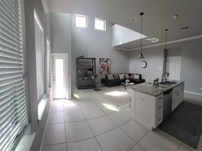 1413 Holly Street A, Houston TX 77007