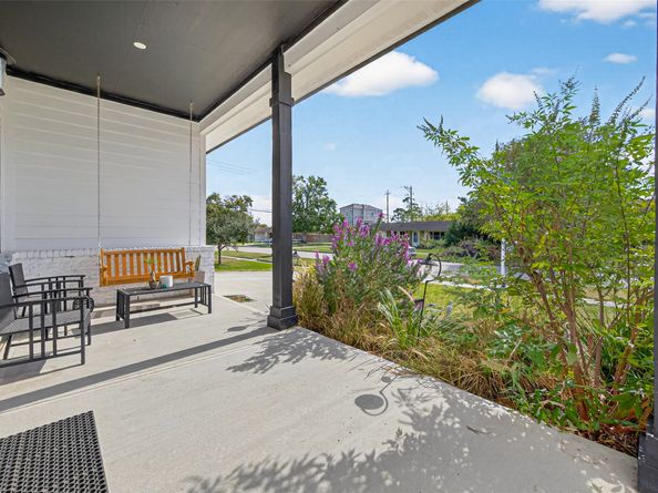 8006 Longridge Drive, Houston TX 77055