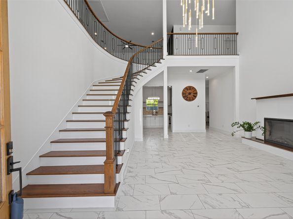 8006 Longridge Drive, Houston TX 77055