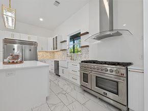 8006 Longridge Drive, Houston TX 77055