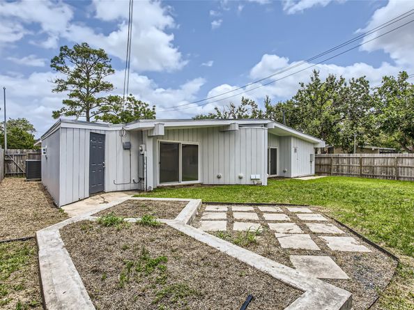 6509 Birdwood Road, Houston TX 77074