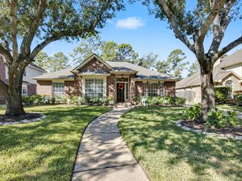 1102 Hathorn Way Drive