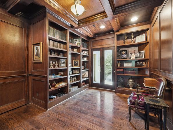 2247 Bartlett Street, Houston TX 77098